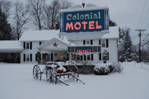 Гостиница Colonial Motel, Конуэй